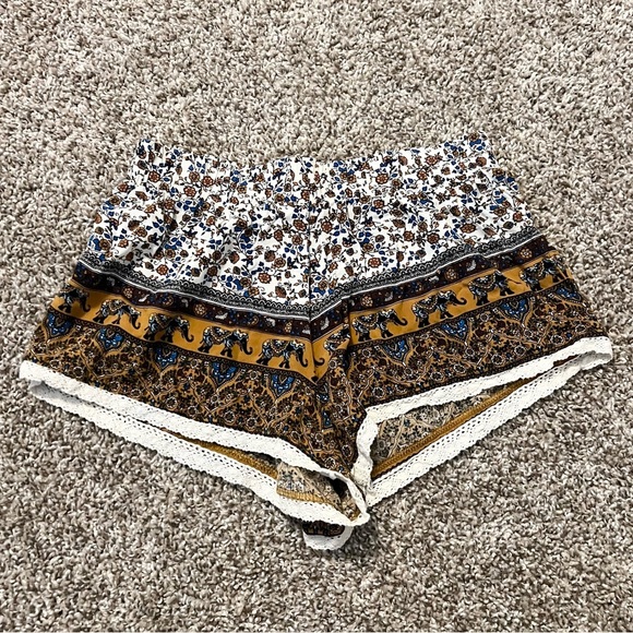 Forever 21 Shorts - Picture 1 of 4